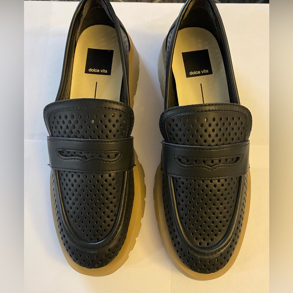 Dolce Vita Women’s Ersula Black Loafers with Perforated Lug